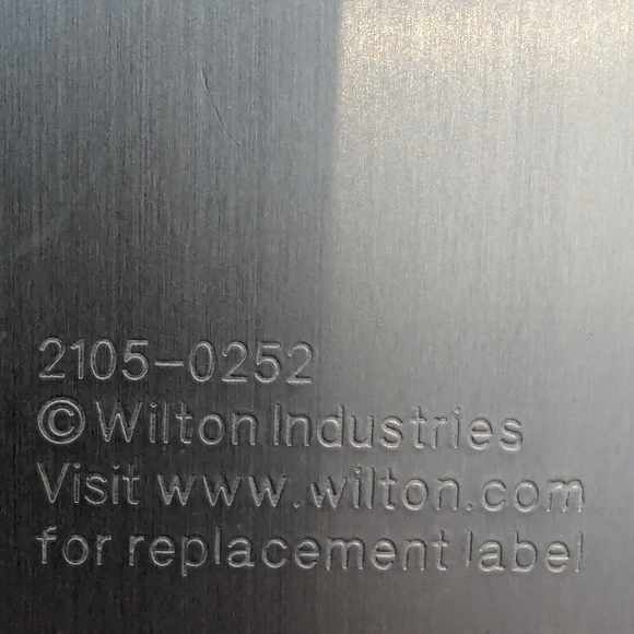 Wilton Paw Print Cake Pan New! - Picture 8 of 10